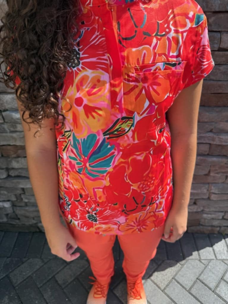 Allison Hawaiian OG Scrub Set